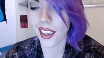 Free Tease Porn Videos XHamster