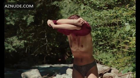LOIN DU CIEL NUDE SCENES AZNude