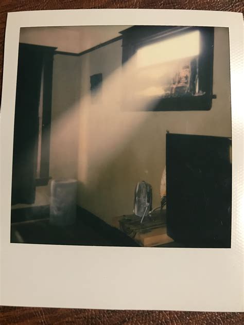 Polaroid 600 User Manual 1