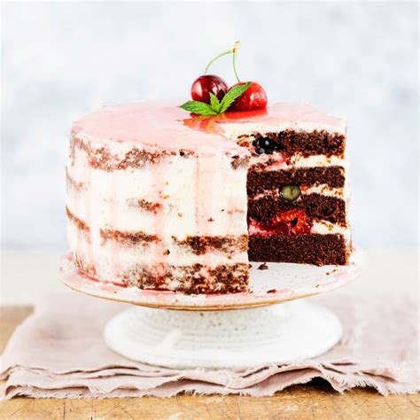 Naked Chocolate Berry Cake Janina And Food