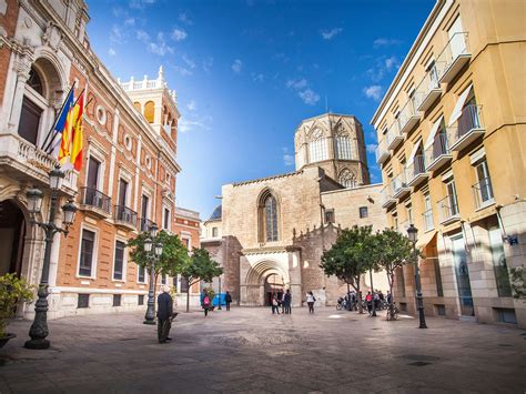 Rutas a pie por Valencia | Reserva entradas en línea