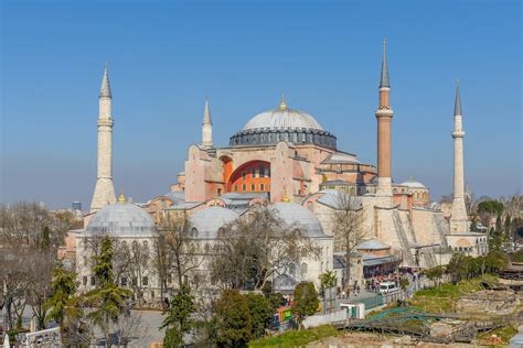 File:Hagia Sophia Mars 2013.jpg - Wikimedia Commons