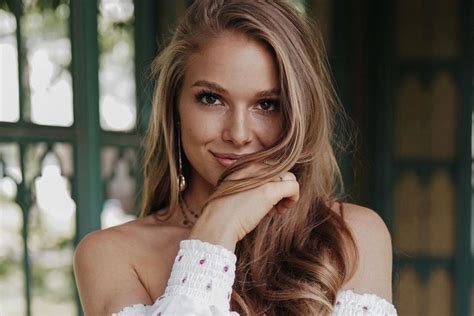 Lola Weippert Neues Bikini Foto Gibt Fans R Tsel Auf