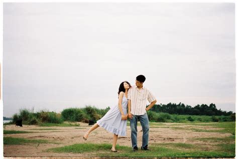 Hình Ảnh Couple Đẹp Tình Yêu Ngọt Ngào Trong Gương Mặt