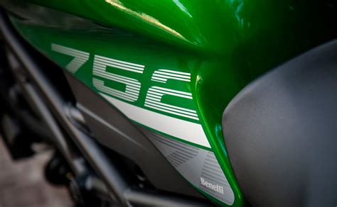 Benelli Prepara Una Naked Insignia As Ser A La S Que Se Viene