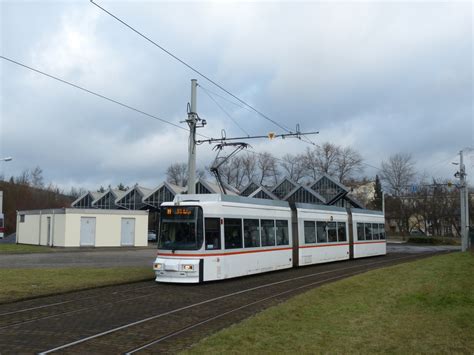 Neujahrsfahrt in Braunschweig erste Straßenbahn verlässt