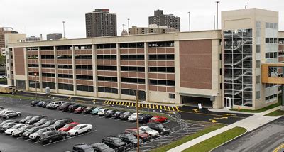 SUNY Upstate Medical University opens new 1,500-space employee parking ...