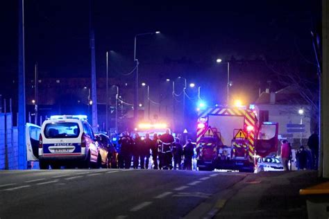 Un piéton grièvement blessé après avoir été percuté par une voiture à