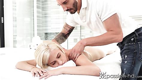 Kiara Cole Skinny Porn Videos XCafe