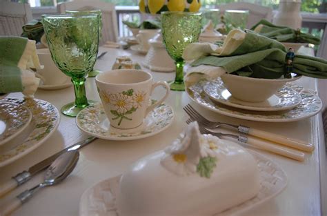 Ромашковая посуда. Очень красивая фото идея