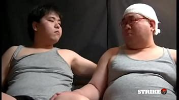 可愛いデブ XVIDEOS