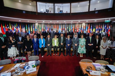 Buscan reformar sistemas educativos en América Latina y el Caribe