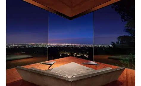 James Goldstein House in Beverly Hills, California - e-architect