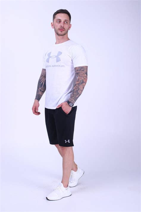 Шорты до колена черные трикотажные мужские летние Under Armour Андер ...