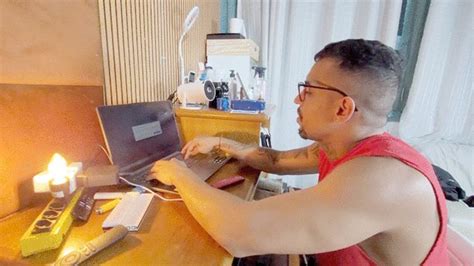 FEEL MY BEAUTIFUL AND DANGEROUS HANDS DOMINATING YOU BY BABE INFERNAL CLIP FULL Fetish 4 U