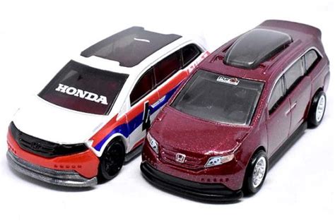 2014 HONDA ODYSSEYメインラインv s プレミアムラインの比較レビュー DHP26 FLC11 Hot Wheels 情報まとめ ホットウィール にわかマニア