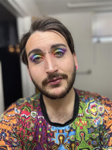 First Rainbow Eye Look Had So Much Fun Doing This Critiques And