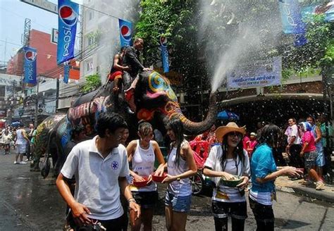 泰国泼水节攻略，泼水节哪里最热闹