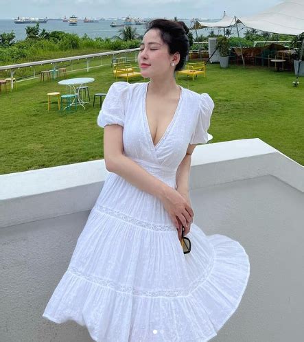 Pewpew C I V Hot Girl Tr M Anh T Ng C Gh P I Tr N S Ng Truy N