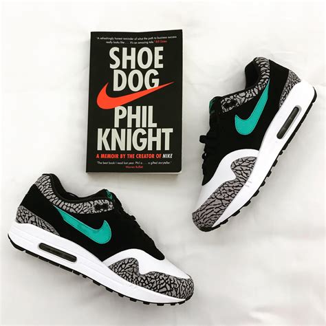 Shoe dog : r/Sneakers