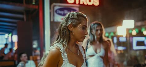 Gdzie obejrzeć film How to Have Sex online Pełna lista serwisów VOD