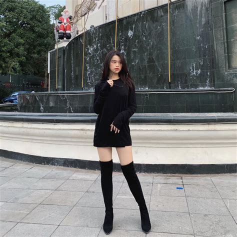 Linh Ka Từ hot girl thị phi với phát ngôn mua điểm gây sốc đến chủ nhân của trending YouTube