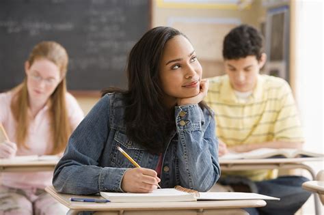 Scientists Say Daydreaming Gives You A Brain Boost Mindfood