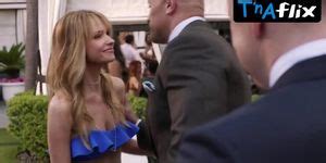 Valerie Azlynn Bikini Scene In Ballers Tnaflix