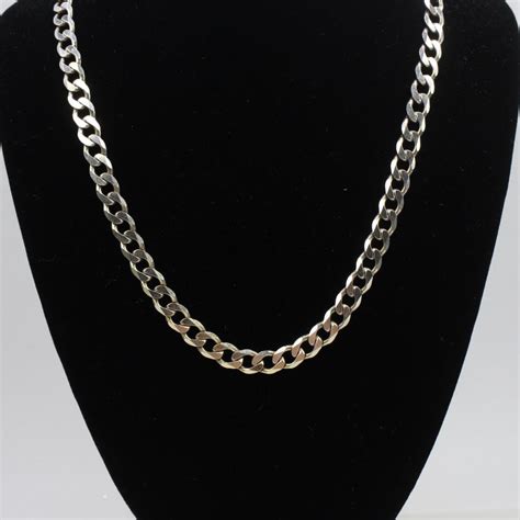 900 Silver Curb Necklace Property Room