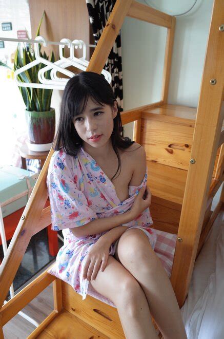 Xiuren秀人網系列艾栗栗 居家私拍流出 無聖光福利帖 P ia Porn Pic