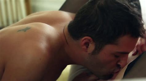 Teen Blonde Exposes Her Ass And Then She Gets Kissed And Licked PornID XXX