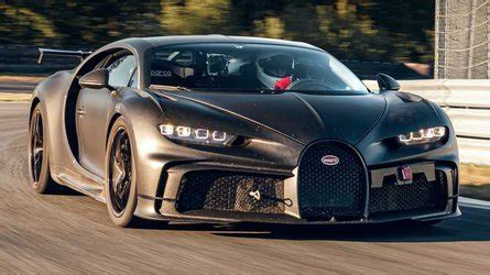 This Bugatti Chiron Pur Sport Makes Us Green With Envy