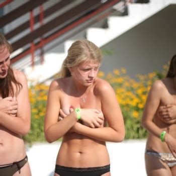 How Not To Be Naked When You Re Naked Phun Org Forum