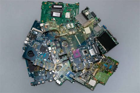 Принимаем платы Платы мобильных телефонов (кнопочные) (с одной сим ...