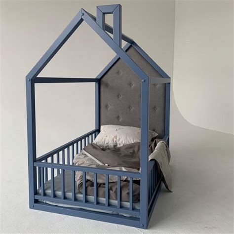 Кровать домик, шкаф домик, детская мебель
