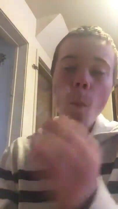 Hot Hard Smoker Video ThisVid