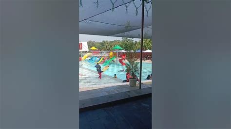 Berenang Bersama Kakak Di Ganesha Sendang Salju Karanganyar