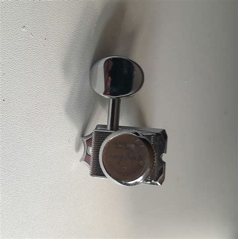 GUYKER Vintage 6 in line Locking Tuners 2024 - Chrome | Reverb