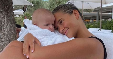 Molly Mae Shows Off Stretch Marks In Bikini Despite