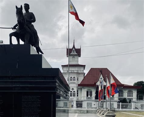 emilio aguinaldo home  tomb   insurgent enigma meandering