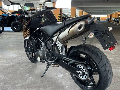 Купить б у KTM 990 Super Duke инжектор 6 передач в Хабаровске чёрный naked bike 2011 года на