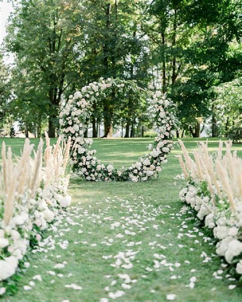 20 Circle Arch Wedding Ideas And Moon Gate Arches 2024