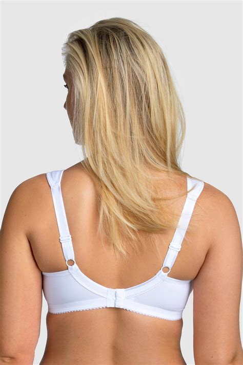 Smooth Lacy Supportive Non Wired T Shirt Bra Miss Mary