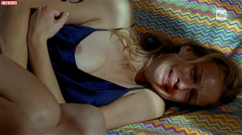 Antonia Liskova nude pics página