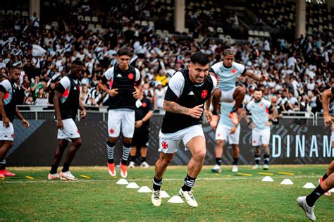 Medel é dúvida no Vasco após ida ao Chile por problema pessoalJogada 10