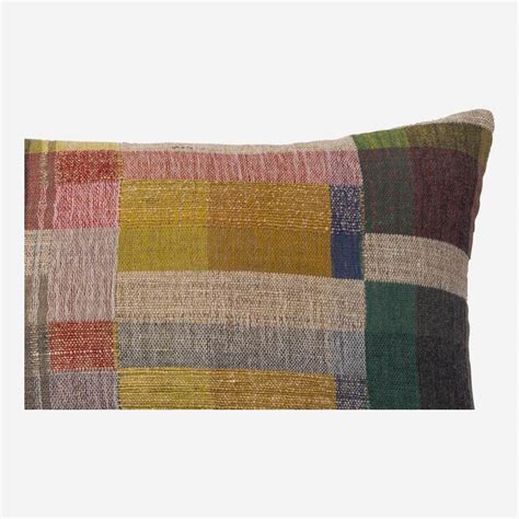 Udaya Coussin En Laine Et Soie 40 X 60 Cm Multicolore Habitat