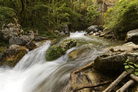 La Gervanne En Aval De La Chute De La Druise Lucsimon Flickr