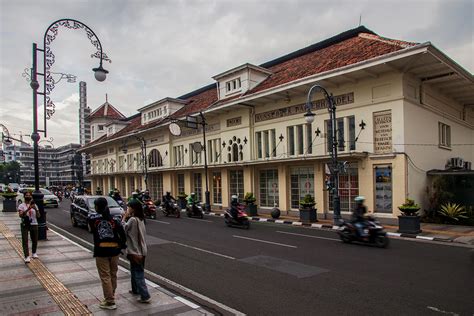 18 Wisata Sejarah Bandung Yang Edukasional Dan Keren