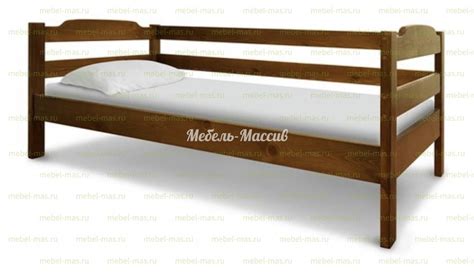 Кровать Малютка из массива дерева