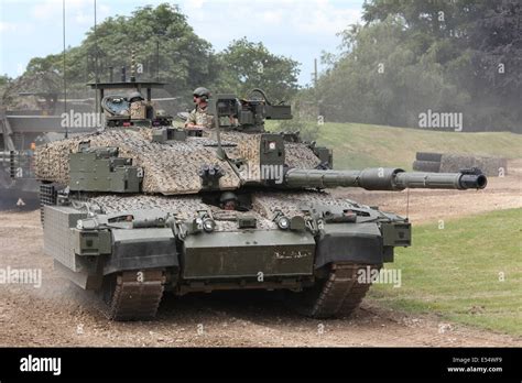 Challenger 2 Megatron TES - Bovington Tankfest 2014 Stock Photo ...